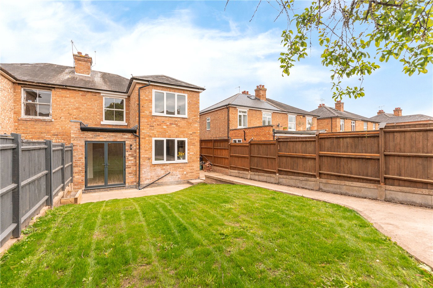 Garden To House